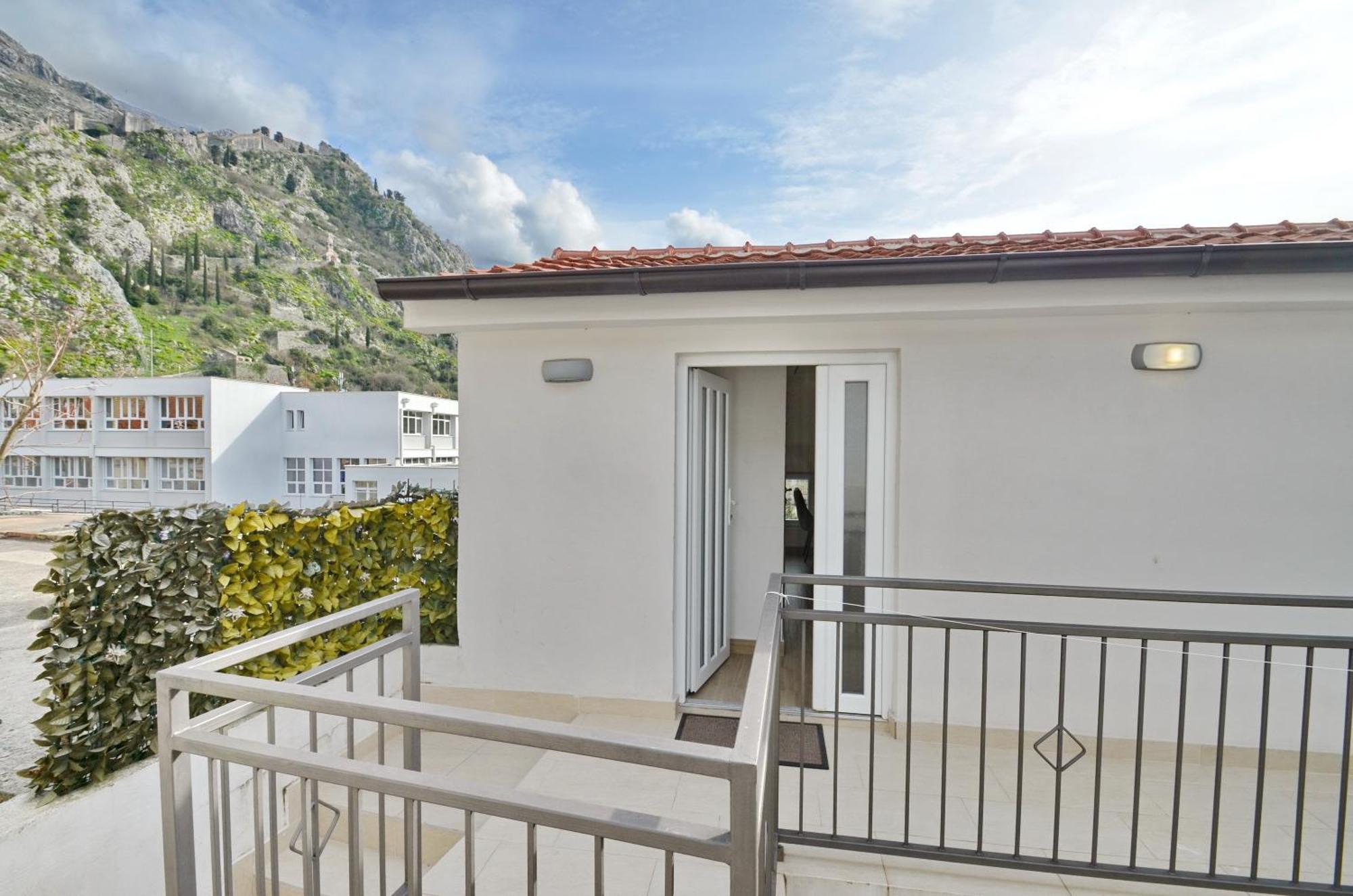 Apartamento La Mar Mar Kotor Exterior foto